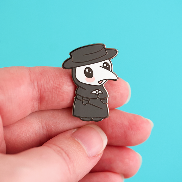 Luxcups - Pin - Plague Doctor